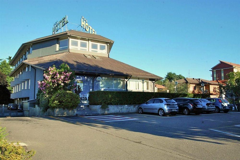 Hotel Oleggio Malpensa Экстерьер фото