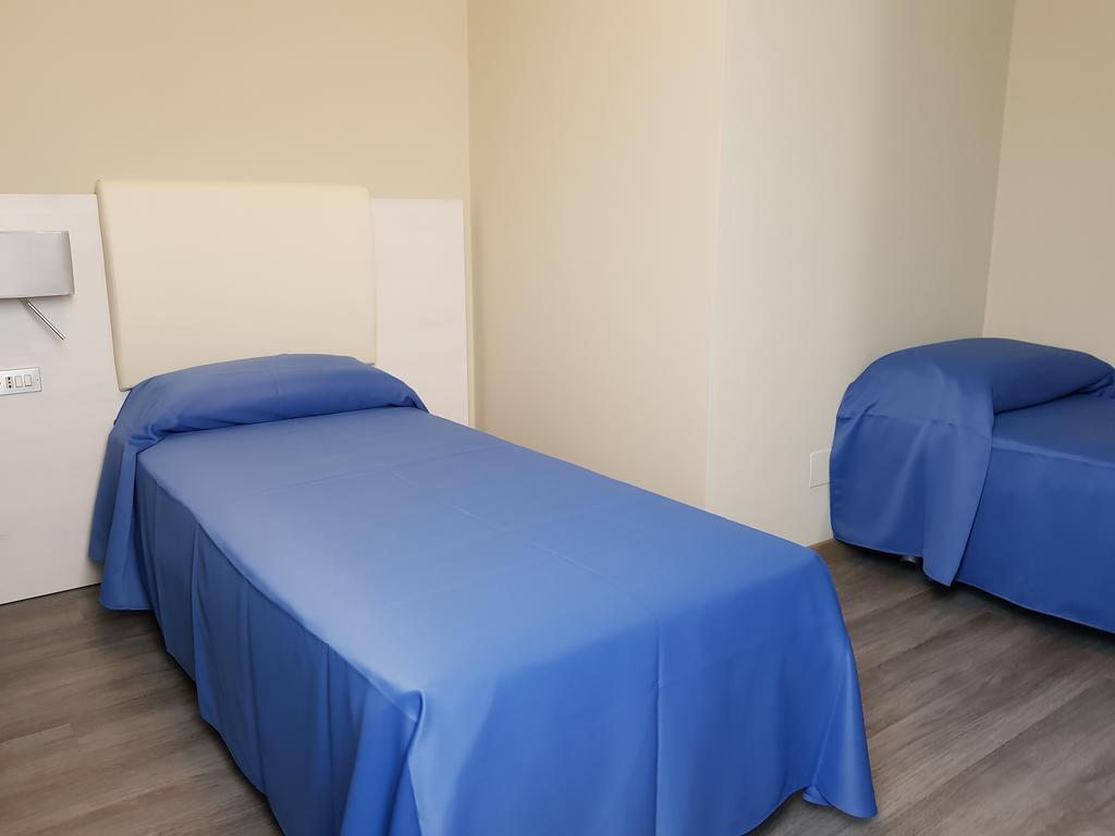 Hotel Oleggio Malpensa Экстерьер фото