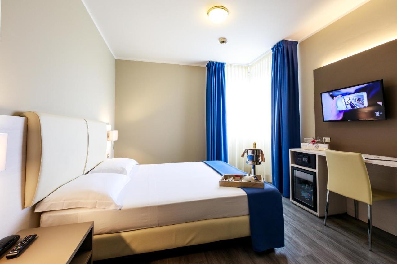 Hotel Oleggio Malpensa Экстерьер фото