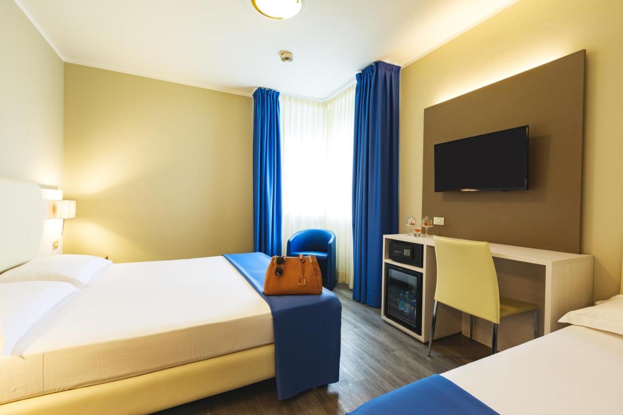 Hotel Oleggio Malpensa Экстерьер фото