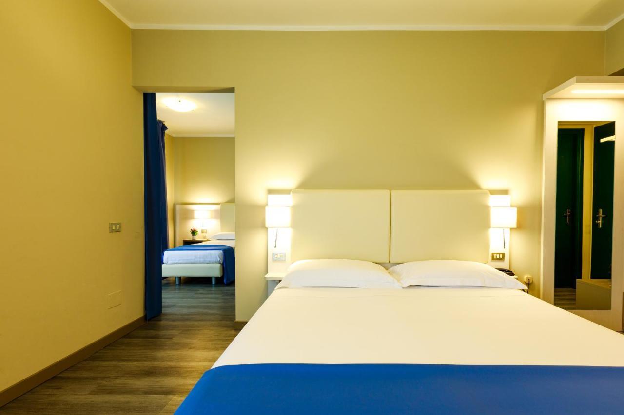 Hotel Oleggio Malpensa Экстерьер фото